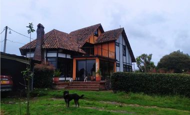 CASA  SE VENDE EN CHIA CUND.