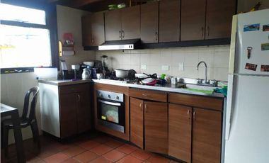 CASA  SE VENDE EN CHIA CUND.