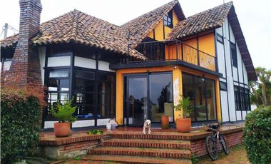 CASA  SE VENDE EN CHIA CUND.