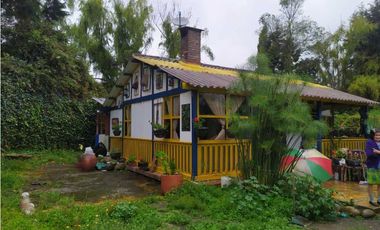 CASA  SE VENDE EN CHIA CUND.