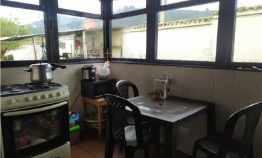 CASA  SE VENDE EN CHIA CUND.