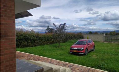 VENDO CASA CAMPESTRE SOTAQUIR BOYAC 1300 M2