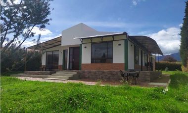 VENDO CASA CAMPESTRE SOTAQUIR BOYAC 1300 M2