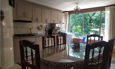 VENDO CASA CON LOTE. REA 672 m2  PACHO CUNDINAMARCA