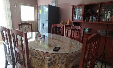 VENDO CASA CON LOTE. REA 672 m2  PACHO CUNDINAMARCA