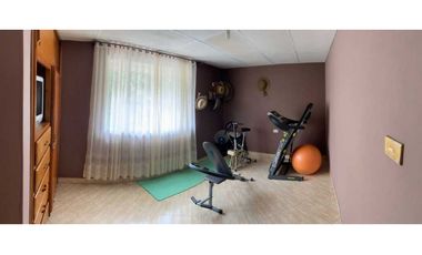 VENDO CASA CON LOTE. REA 672 m2  PACHO CUNDINAMARCA