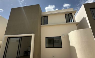 Renta de Casa nueva En Residencial De Conkal