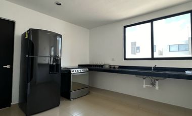 Renta de Casa nueva En Residencial De Conkal