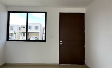 Renta de Casa nueva En Residencial De Conkal