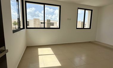 Renta de Casa nueva En Residencial De Conkal