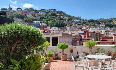 CASA EN VENTA PLAZA LA PAZ, GUANAJUATO