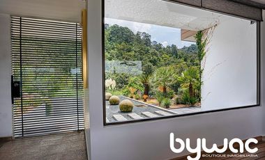 CASA  CON VISTA PANORÁMICA