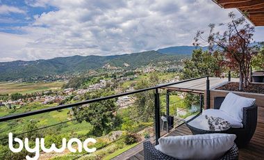 CASA  CON VISTA PANORÁMICA