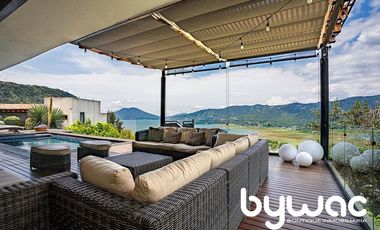 CASA  CON VISTA PANORÁMICA
