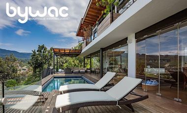 CASA  CON VISTA PANORÁMICA