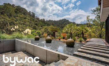 CASA  CON VISTA PANORÁMICA