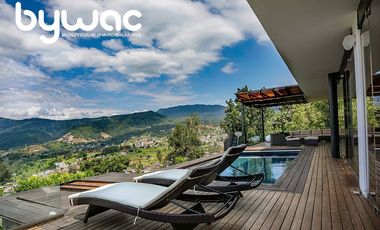 CASA  CON VISTA PANORÁMICA