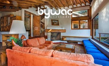 CASA CON VISTA AL LAGO