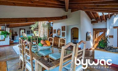 CASA CON VISTA AL LAGO