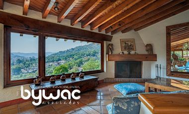 CASA CON VISTA AL LAGO