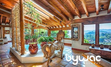 CASA CON VISTA AL LAGO