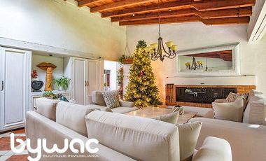 CASA EN AVÁNDARO CON GRAN JARDÍN