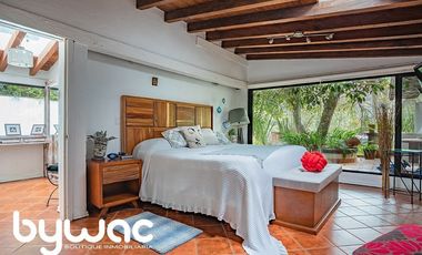 CASA EN AVÁNDARO CON GRAN JARDÍN