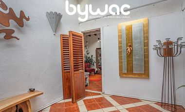 CASA EN AVÁNDARO CON GRAN JARDÍN