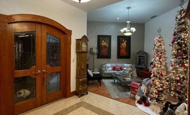 CASA EN VENTA EN LOMAS DEL VALLE CON VISTA