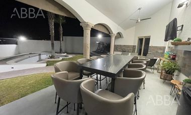 CASA EN VENTA EN LOMAS DEL VALLE CON VISTA