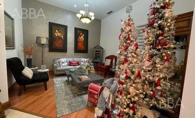 CASA EN VENTA EN LOMAS DEL VALLE CON VISTA