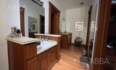 CASA EN VENTA EN LOMAS DEL VALLE CON VISTA