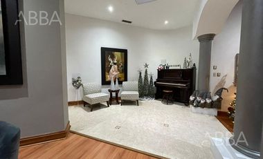 CASA EN VENTA EN LOMAS DEL VALLE CON VISTA