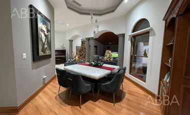 CASA EN VENTA EN LOMAS DEL VALLE CON VISTA