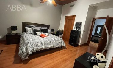 CASA EN VENTA EN LOMAS DEL VALLE CON VISTA