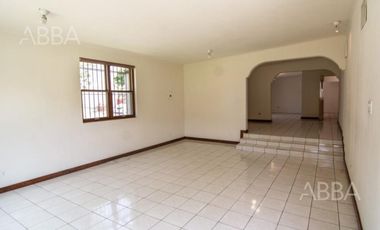 VENTA DE CASA EN COLONIA CENTRO DE CIUDAD CAMARGO
