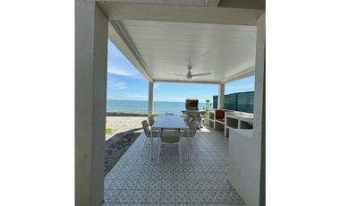 VENTA DE CASA DE PLAYA REMODELADA EN EL PALMAR