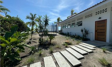 VENTA DE CASA DE PLAYA REMODELADA EN EL PALMAR