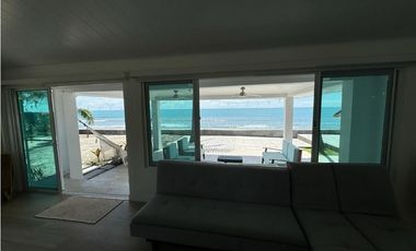 VENTA DE CASA DE PLAYA REMODELADA EN EL PALMAR
