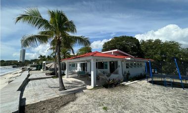 VENTA DE CASA DE PLAYA REMODELADA EN EL PALMAR
