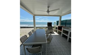 VENTA DE CASA DE PLAYA REMODELADA EN EL PALMAR