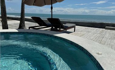 VENTA DE CASA DE PLAYA REMODELADA EN EL PALMAR
