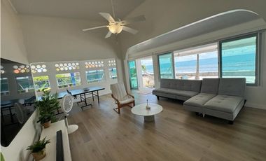 VENTA DE CASA DE PLAYA REMODELADA EN EL PALMAR