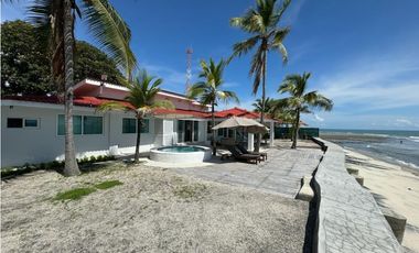VENTA DE CASA DE PLAYA REMODELADA EN EL PALMAR