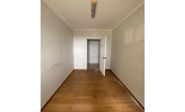 OFICINA / BELLA VISTA / EL CANGREJO / 85 M2 / CON 4 DIVISIONES