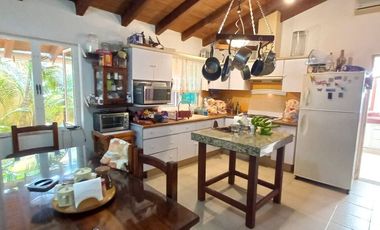 CASA CAMPESTRE LAS AZUCENAS