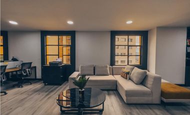 Oficina en C.E. Dann carlton