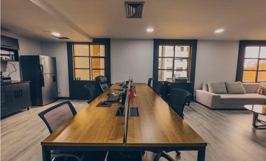 Oficina en C.E. Dann carlton