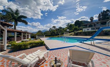 Espectacular Finca en Copacabana