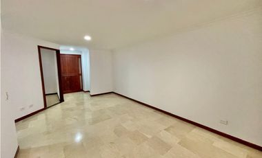 Apartamento en tranversal inferior sector El Poblado